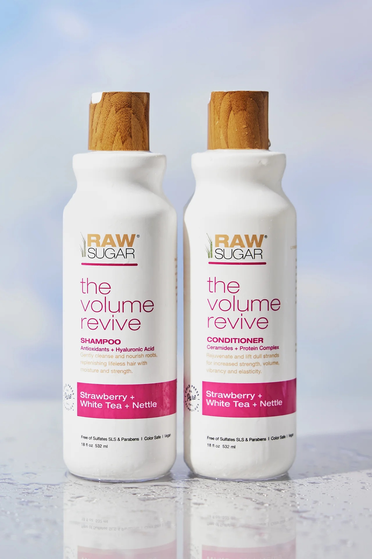 The Volume Revive Shampoo | Strawberry + White Tea + Nettle | 18 fl oz - Image 4