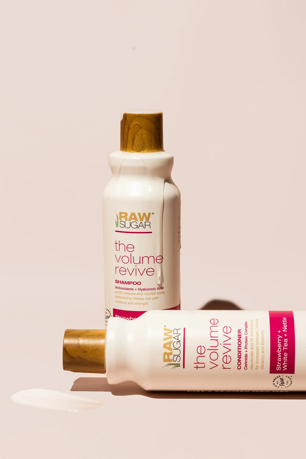 The Volume Revive Shampoo | Strawberry + White Tea + Nettle | 18 fl oz - Image 7